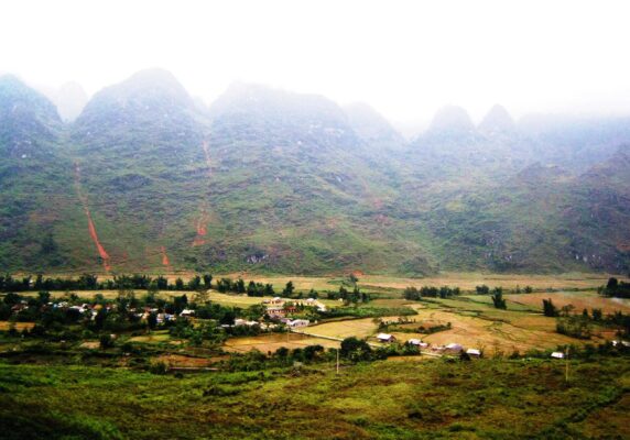 Ha Giang Loop Tour, Ha Giang Loop Easy rider, Experience of driving around Ha Giang, Review of the route, homestay and beautiful cafes, Real life moments from the teams traveling every day — seo — DongHa-QuanBa HaGiang'2007